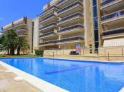 APPART STANDING 2 chambres 2SDB clim PISCINE PARKING WIFI TERRASSE 21m2 LOCAL VELO Port-Aventura, plage, centre