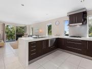 Apartment 1 Attunga Heights 4