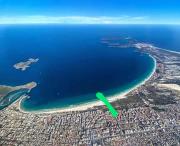 Casa duplex, praia forte.