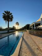 Casa Esperança - carefree living with big private pool and great views