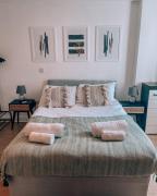 Modern, stylish Apt 1 min from New St Station