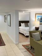 Renovated English Basement 2bdrm Home near METRO