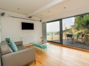 Top Burton Bradstock