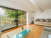 Top Burton Bradstock Top Burton Bradstock