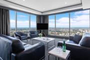 Meriton Suites World Tower, Sydney