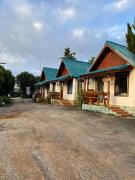 เพชร การ์เด้น -Phet Garden Resort, Nakhonthai 1