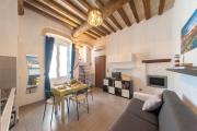 Charming Apartment in Trani with City View and Parking.