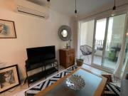 Spacious seaview Sliema Apt, steps from Valletta Ferry