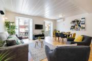 Stunning 2BDR Apartment in Chiado by LovelyStay