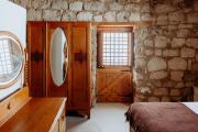 Top Paternoster