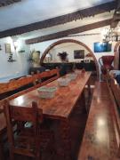 CASA TURÍSTICA Villa Carmen, CON AMPLIO JARDIN QUE INCLUYE BARBACOA, 2 PORCHES, PARKING PRIVADO Y PISCINA