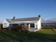 Holiday Home with Garden Holiday Home with Garden