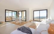 Luxurius Penthouse with Large Terrace and Spa