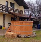 Pensiunea Gradinarilor cu statie de încărcare încărcare electrică auto