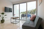 Phaedrus Living - Seaside Luxury Flat Harbour 108