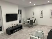 Stunning 2-Room Penthouse with Lakeview W11