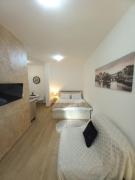 CASA APARTMENTS, one-bedroom apartment