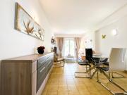 Charmoso apartamento em zona calma com piscina #1879