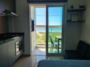Lindo Studio frente Mar MatinhosPR.