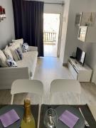 Lovely apartment seaview in Puerto Rico with heated swimming pool, free Wi-Fi and free private parking