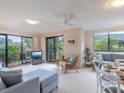 3 Victory Court 3 Columbia Cl spacious unit close to Little Beach
