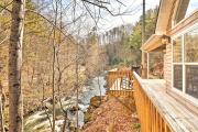 Idyllic Creekside Bryson City Gem with Fire Pit!
