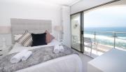 1002 Bermudas - by Stay in Umhlanga