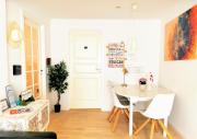 300 meter walk to LEGO HOUSE - 80m2 two bedroom apartment with garden - unit B