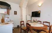Beautiful Apartment In Umag With Wifi