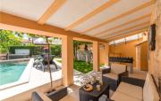 Amazing Home In Barban-sajini With Jacuzzi, Wifi And Outdoor Swimming Pool