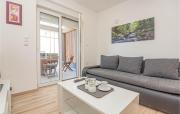 Cozy Apartment In Brodarica With Wifi