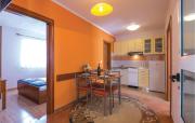 Nice Apartment In Makarska