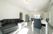 Beautiful Apartment In Grscica With 2 Bedrooms, Wifi And Outdoor Swimming Pool