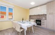 Nice Apartment In Cavle With 2 Bedrooms And Wifi