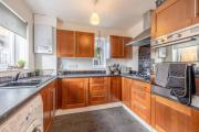 COSY HOME NEAR DORNEY, WINDSOR & Free Parking COSY HOME NEAR DORNEY, WINDSOR & Free Parking