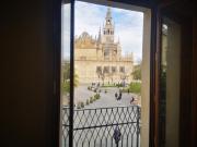 Luxury Apartment with views to Alcazar, Cathedral and Giralda.