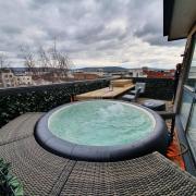 Central Penthouse with Hot Tub & Views 24 Cheltenham
