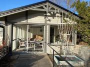 Pärla med egen brygga