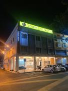Coastline Hotel