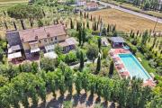 Luxury Villa in Tuscany with Pool near Pisa and Florence - Eight Bedrooms 14 pl