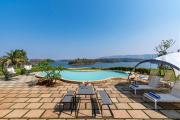 SaffronStays Moira 6-BR Lakeside Villa with Infinity Pool & Jacuzzi