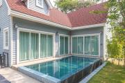 Top Chao Lao Beach