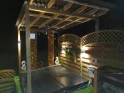 Luxury Unique Townhouse with Hottub & Pizza Oven