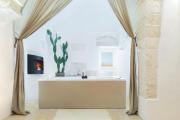 BELLE HOME OSTUNI vasca vista mare