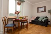 Apartment Warsaw Wiktorska by Renters