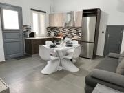 Thanias House ,4 minutes from the center of Hermoulis