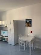 Top Chiavari