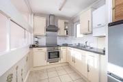 1-double bedroom aparment in Central London