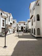 Apartment El Paraiso, 3 Bed 2 bath, 300M from the sea