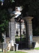 Charming Cottage in Chateau les Roches gardens